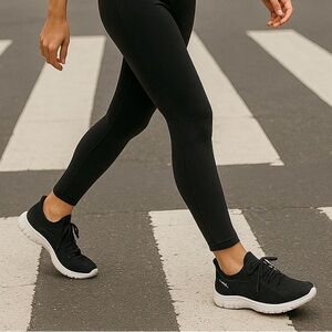 Skechers Swift Fit Hands Free Sneakers Black Size 8 NWT